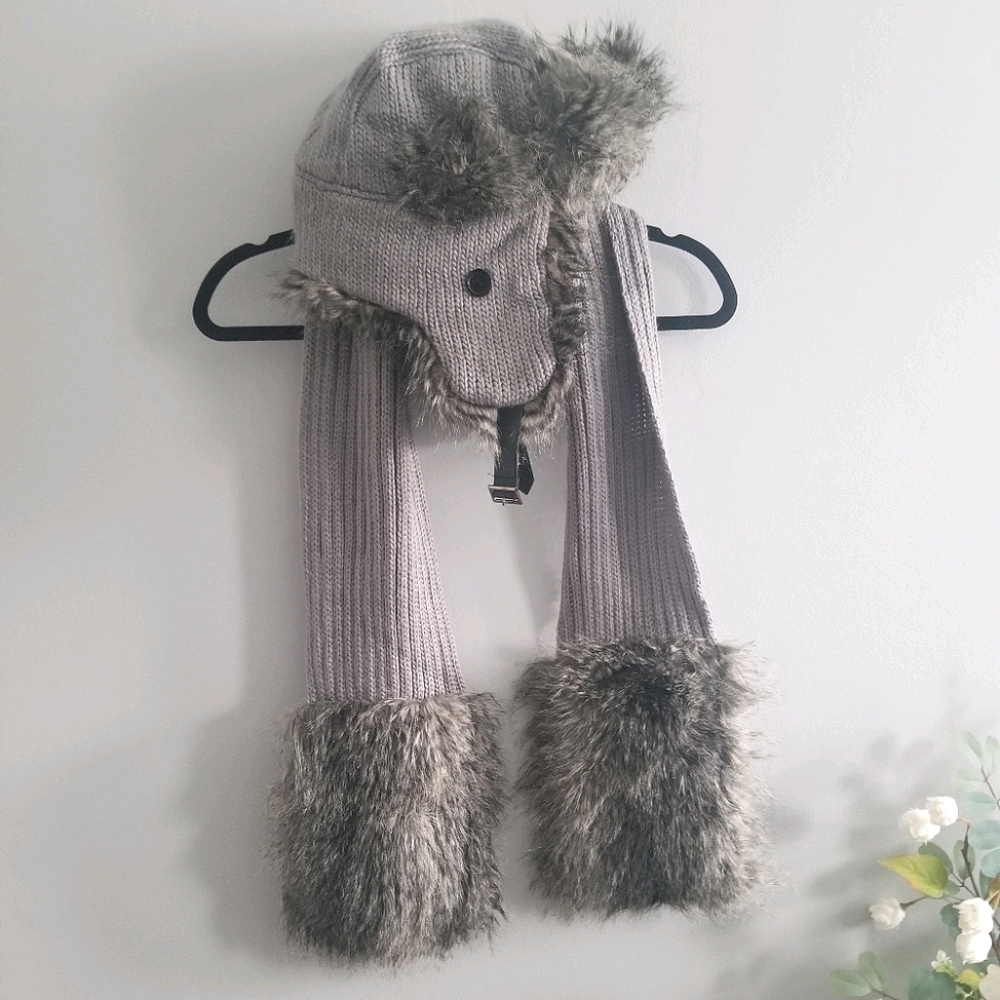 Kenneth Cole Trapper Hat & Knit Scarf Set Gray Faux Fur